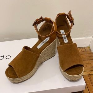 Steve Madden Jaylen Espadrille Wedges - Cognac/Brown Suede